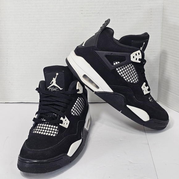 Air Jordan 4 Retro White Thunder (GS) Black/White-Black FQ8213-001 Size 7Y - Picture 13 of 14